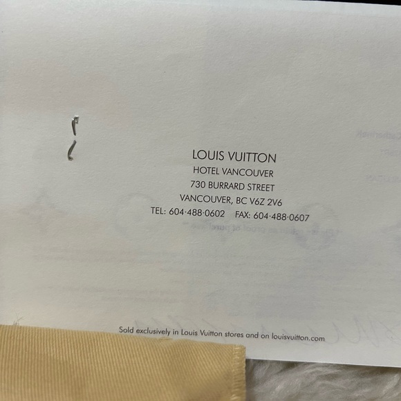 Authentic Louis Vuitton Sarah Beige Poudre Wallet - Picture 6 of 13